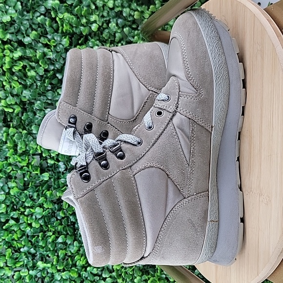 L.L Bean Vintage Thinsulate Women Leather Suede Laceup Trail Boot Taupe Grey 9N - Picture 3 of 13